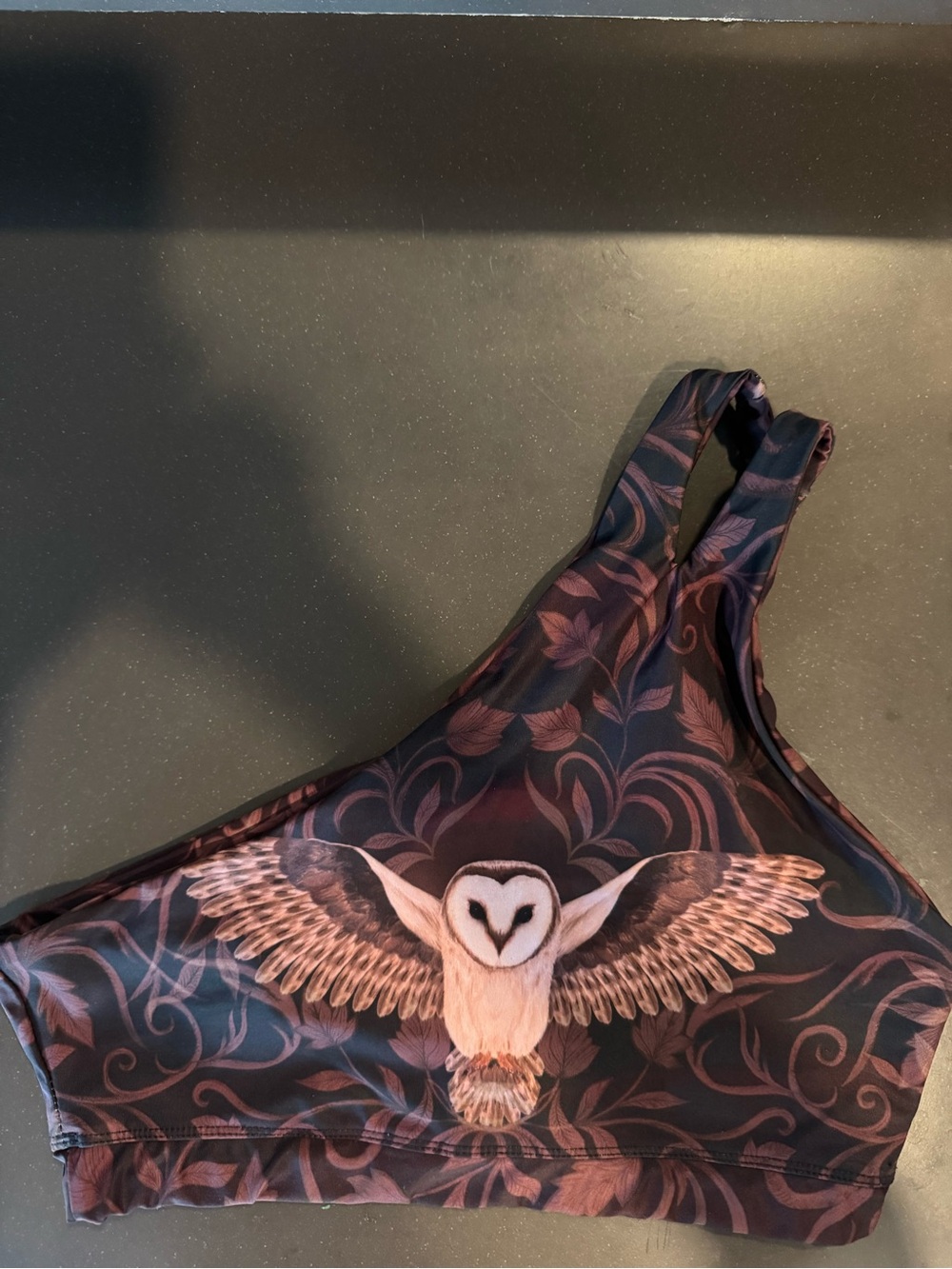 Yoga Democracy Twist Shoulder Owl Print  Sports Bra